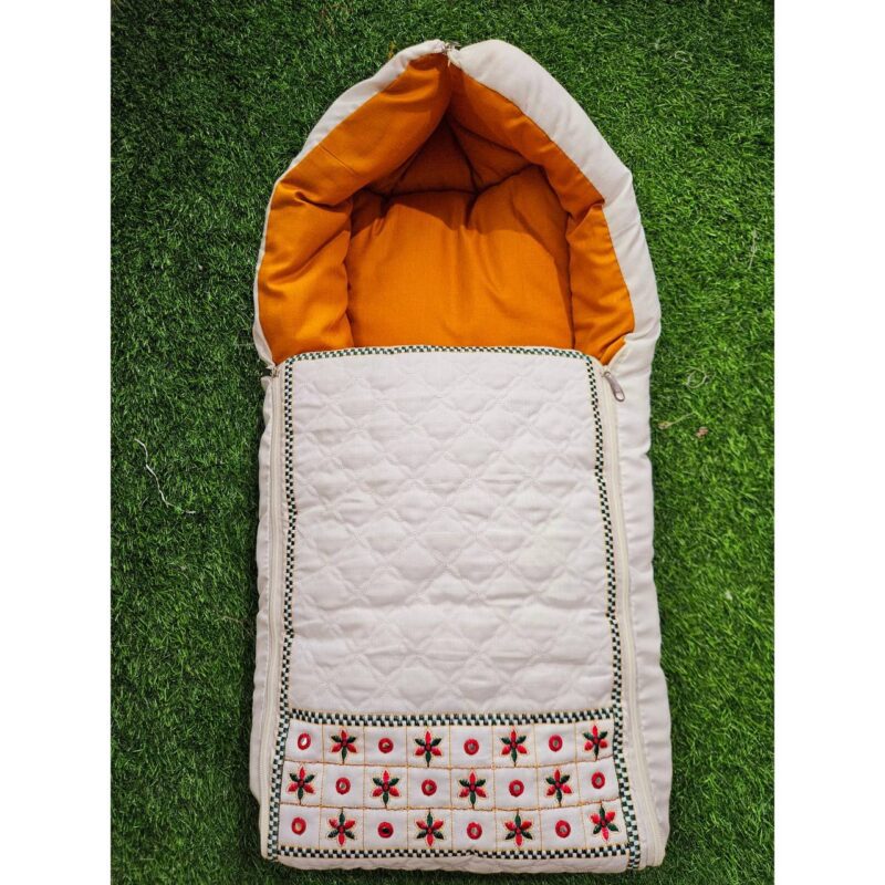 Godadi Wala Baby Bedding Set Embroidery Work Mickey mouse Combo(0-10)Months ( Yellow ) - Image 4