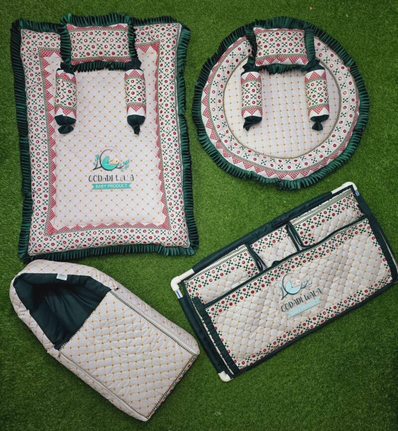 Godadi Wala Baby Bedding Set Embroidery Work kach bavaliya plane (0-10)Months