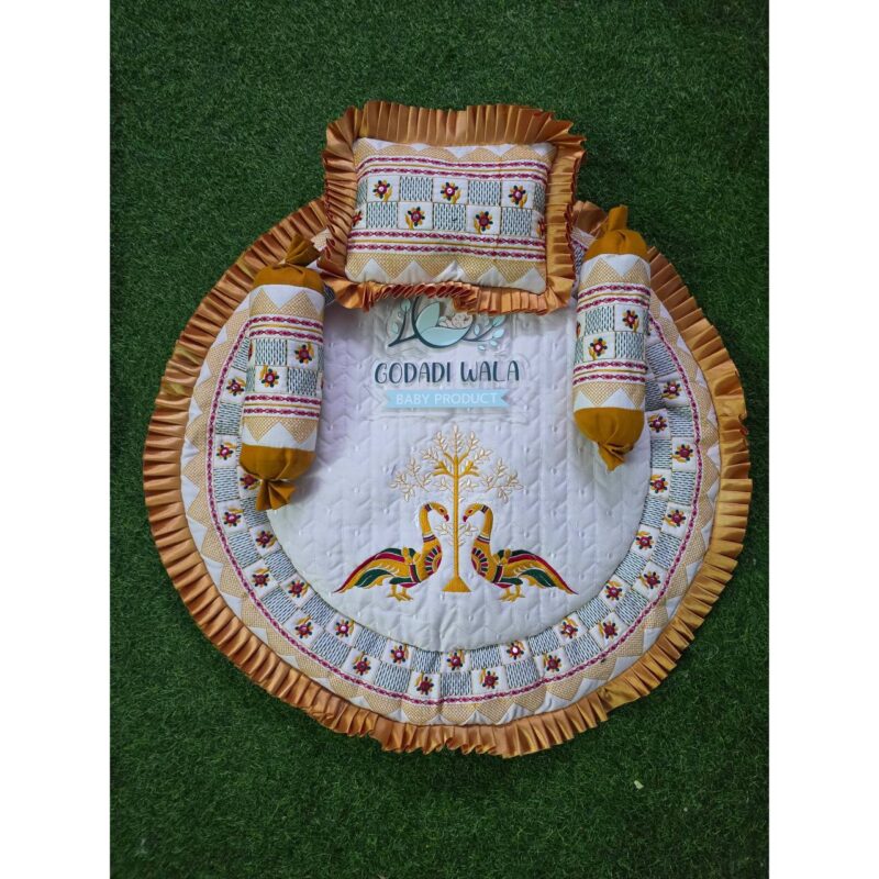 Godadi Wala Baby Bedding Set Embroidery Mor + Mor  (0-10)Months (Yellow) - Image 4