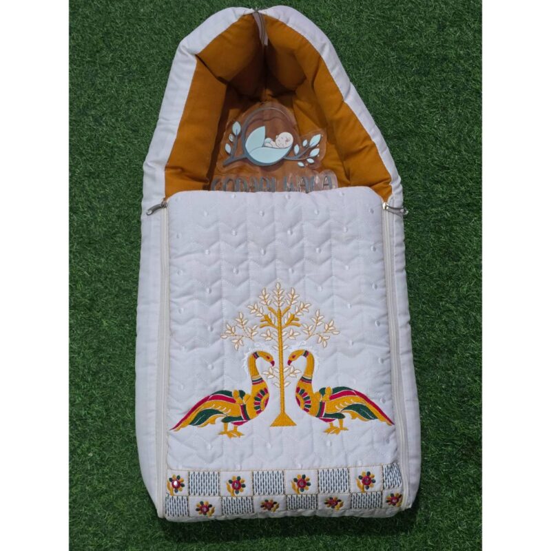 Godadi Wala Baby Bedding Set Embroidery Mor + Mor  (0-10)Months (Yellow) - Image 3