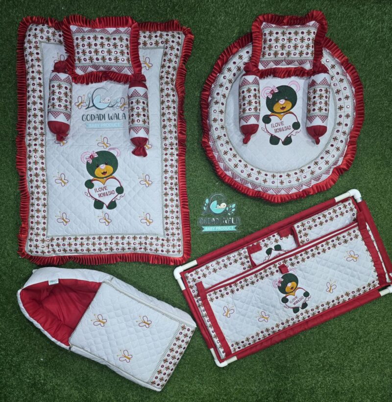 Godadi Wala Baby Bedding Set Embroidery I Love Mom Set  (0-10)Months (Red)