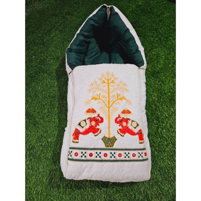 Godadi Wala Baby Bedding Set Embroidery Work Hathi-Mor Set (0-10)Months - Image 4